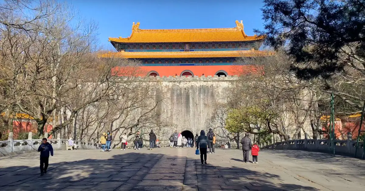 nanjing ming tombs on a sunny day
